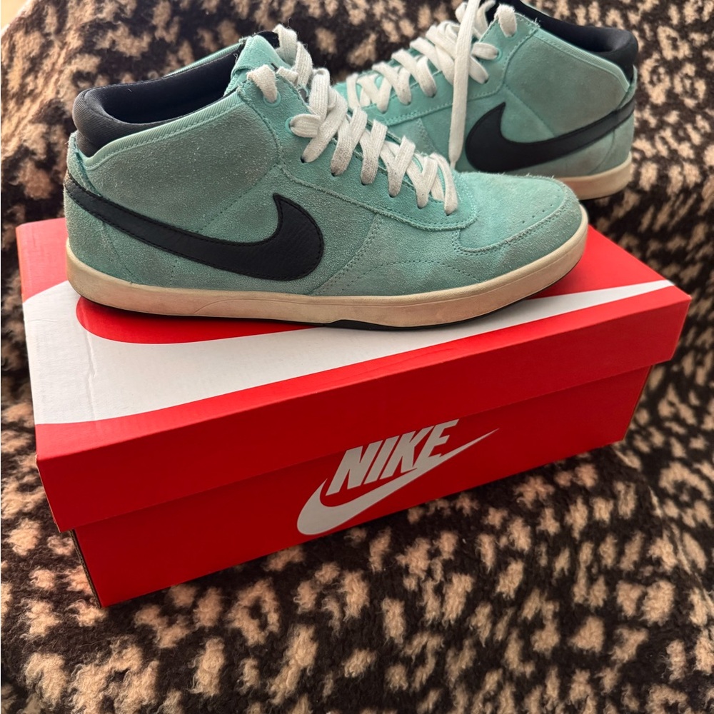 Nike Men's Lunarlon Mid Tiffany suede and black